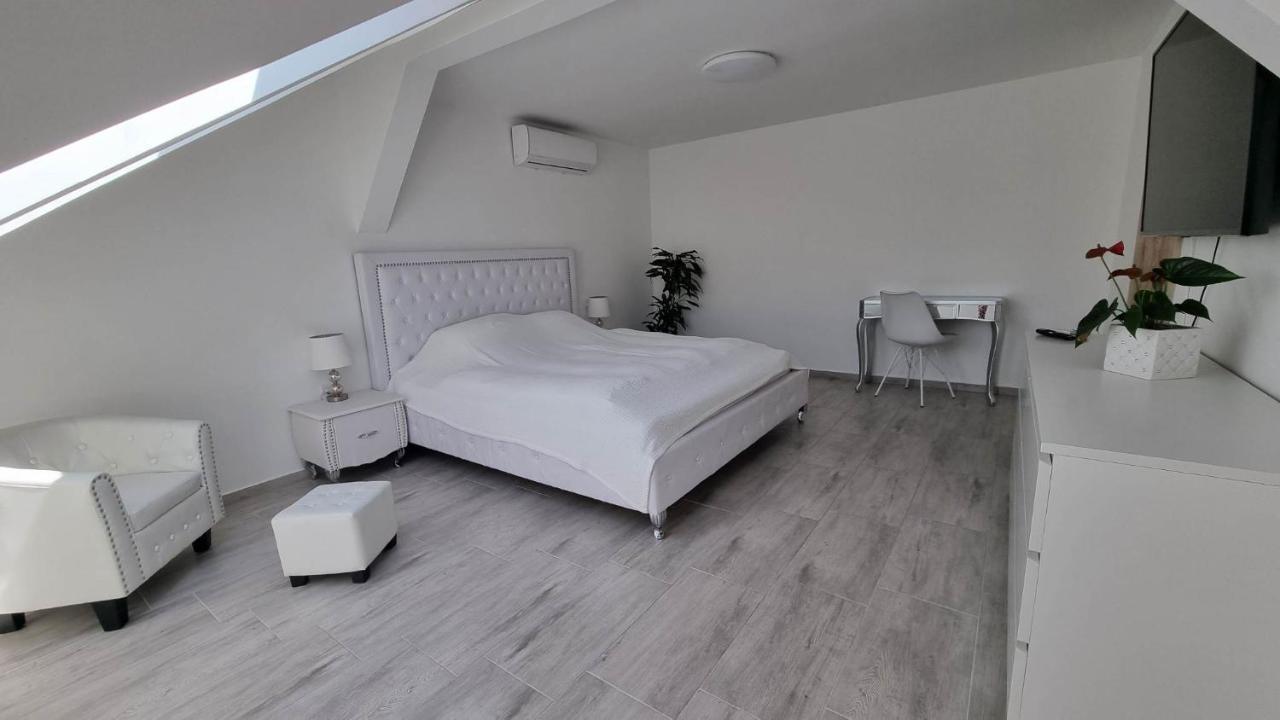 Becsi Kapu Apartman Lejlighed Vác Eksteriør billede